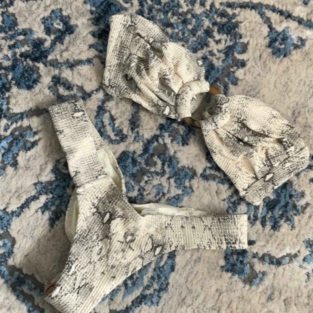 Bikini!